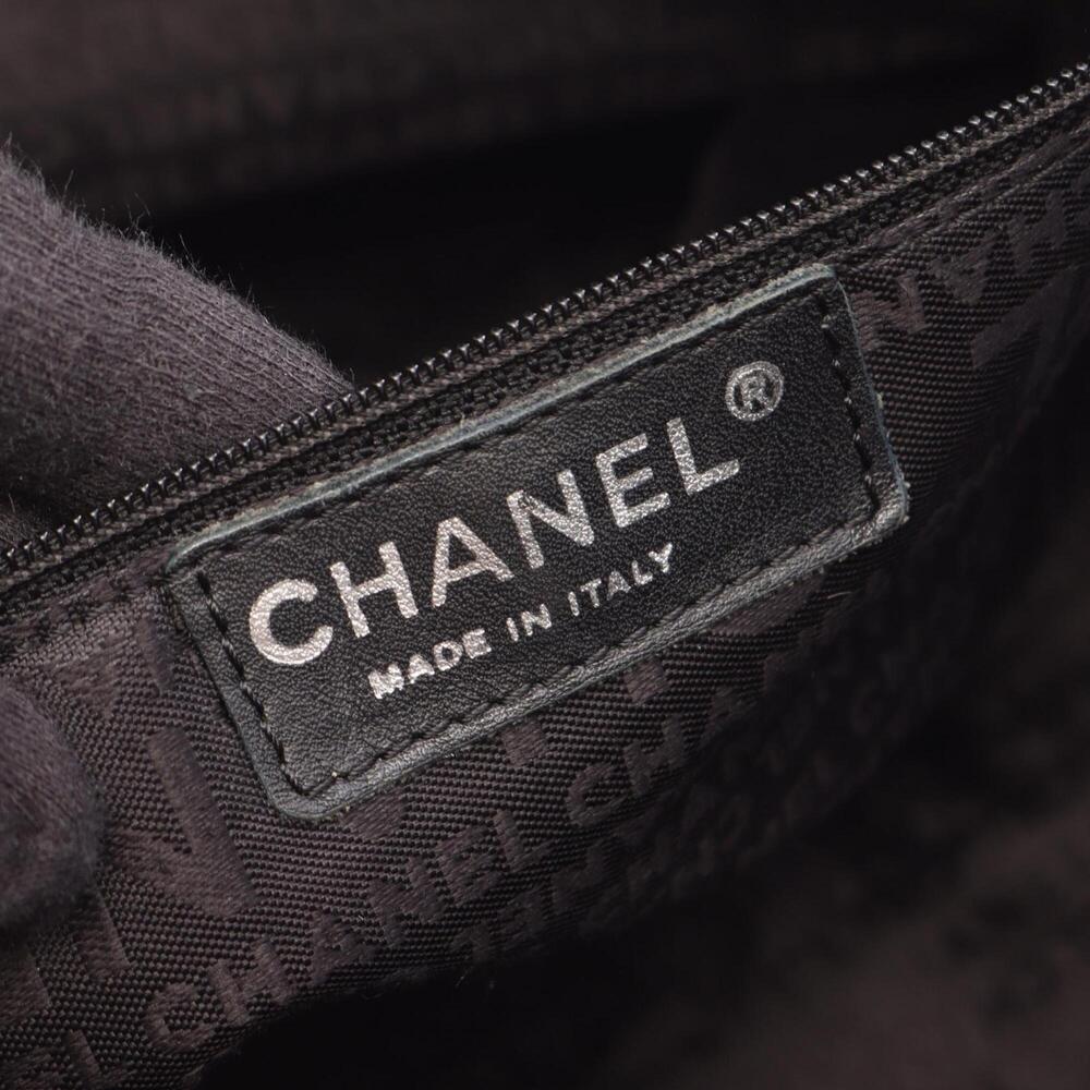 CHANEL Bag - Picture 4 of 15